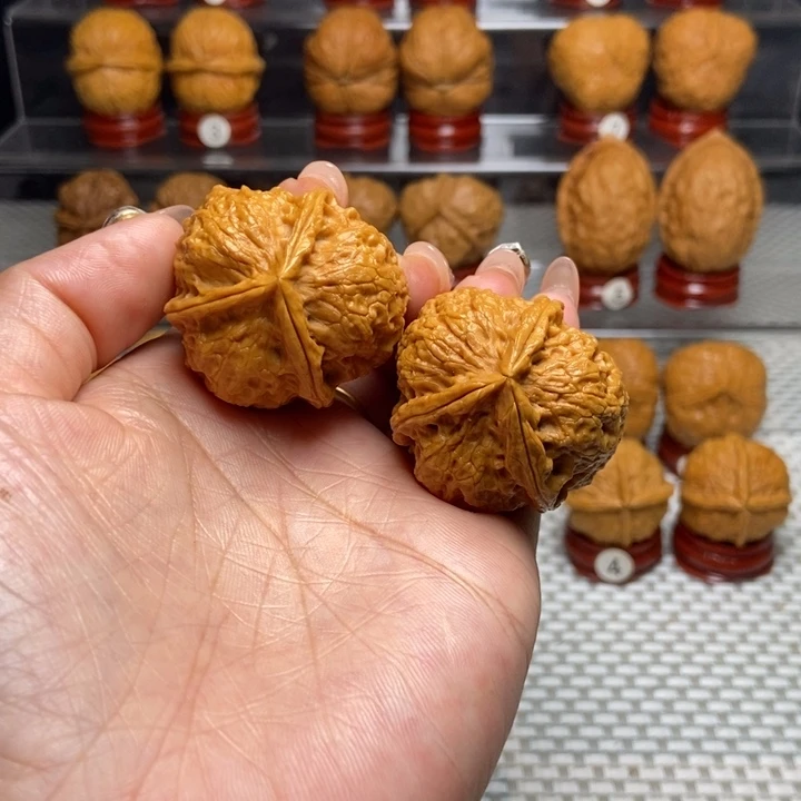 文玩核桃把件11七星三棱