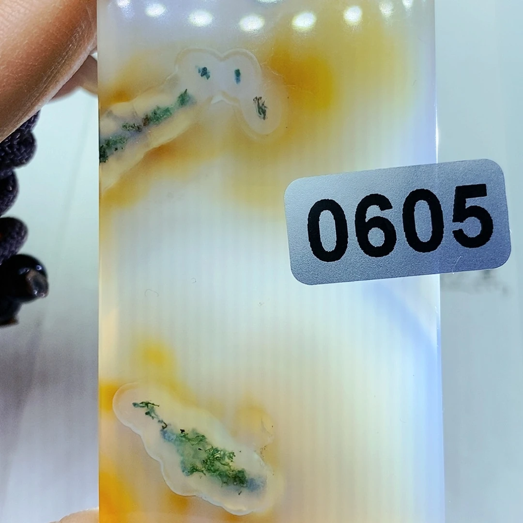 未镶嵌颈饰玛瑙/玉髓孙*鑫