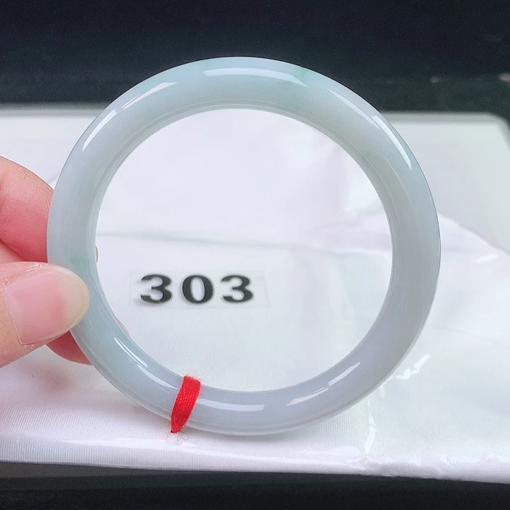 翡翠未镶嵌手镯（圆镯）303