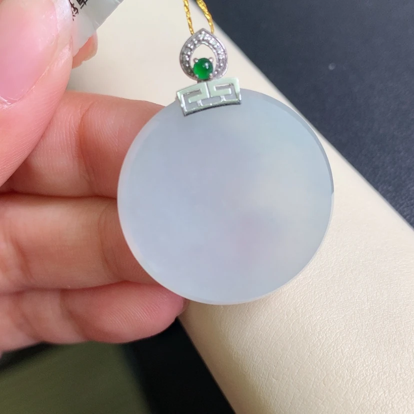 【闪购商品】翡翠颈饰未镶嵌无事牌