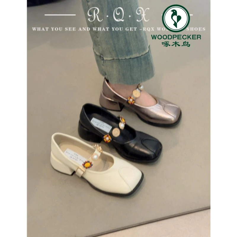 啄木鸟法式小众方头粗跟单鞋2025新款徽章扣气质配裙子玛丽珍女鞋