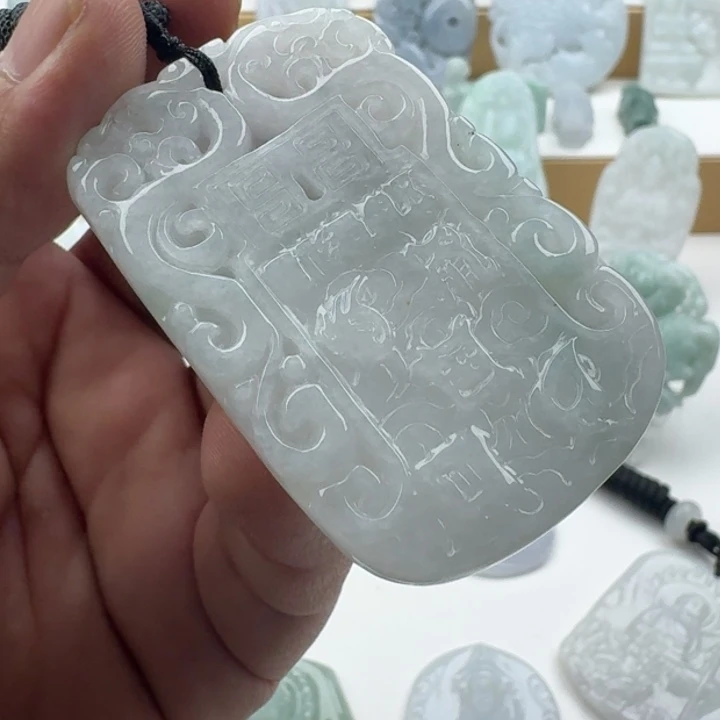 翡翠未镶嵌颈饰天然缅甸A货翡翠