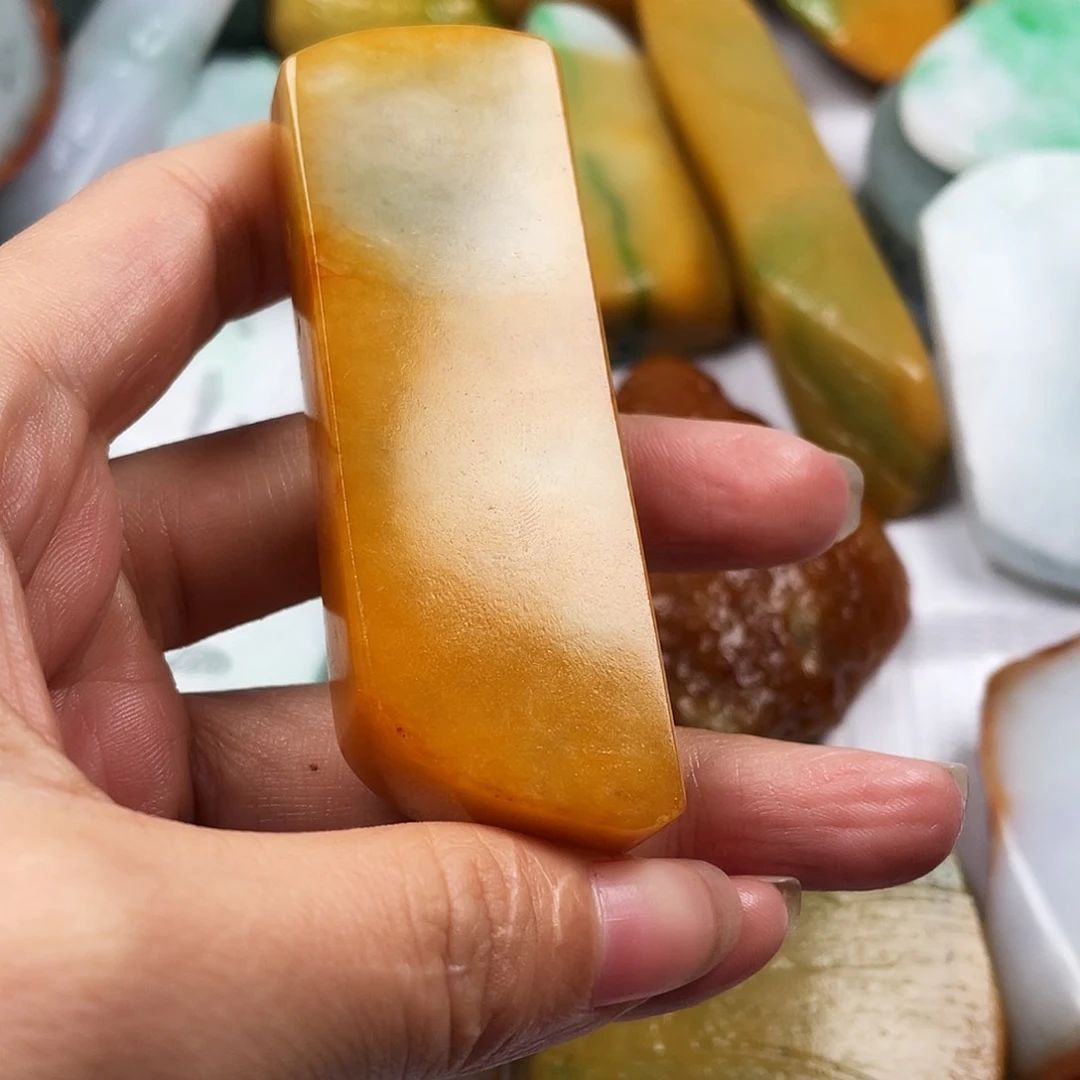 【闪购商品】翡翠颈饰未镶嵌翡翠