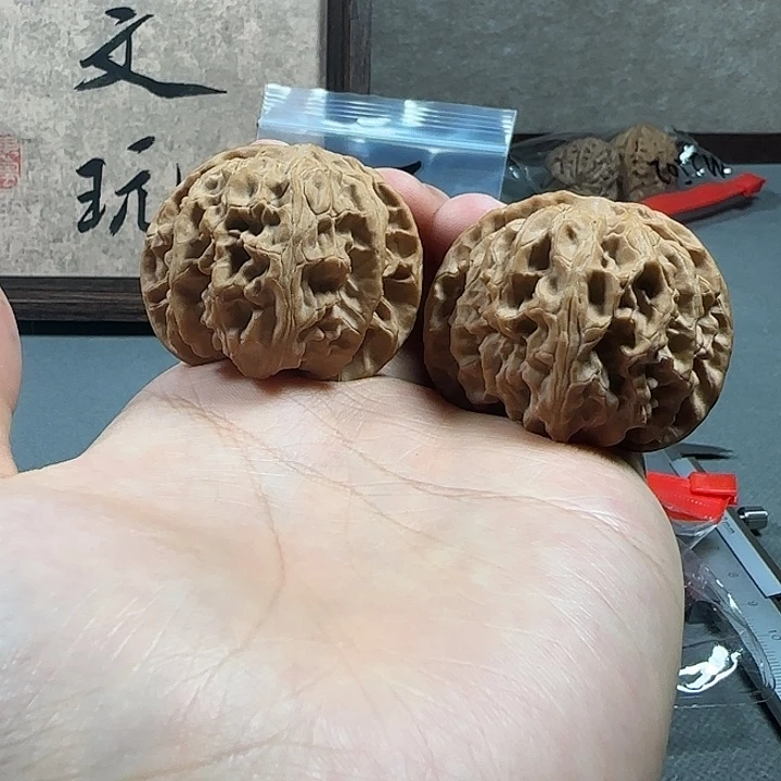吊坠文玩核桃46苹果园