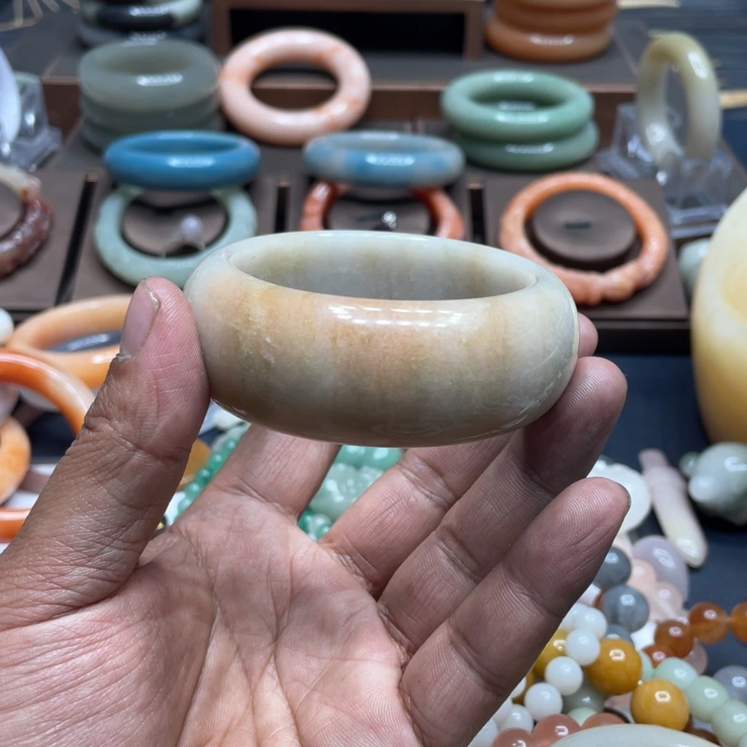 石英质玉手镯合金静**