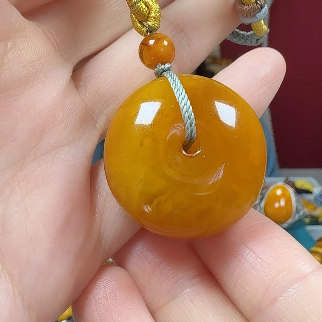蜜蜡项链未镶嵌吊坠