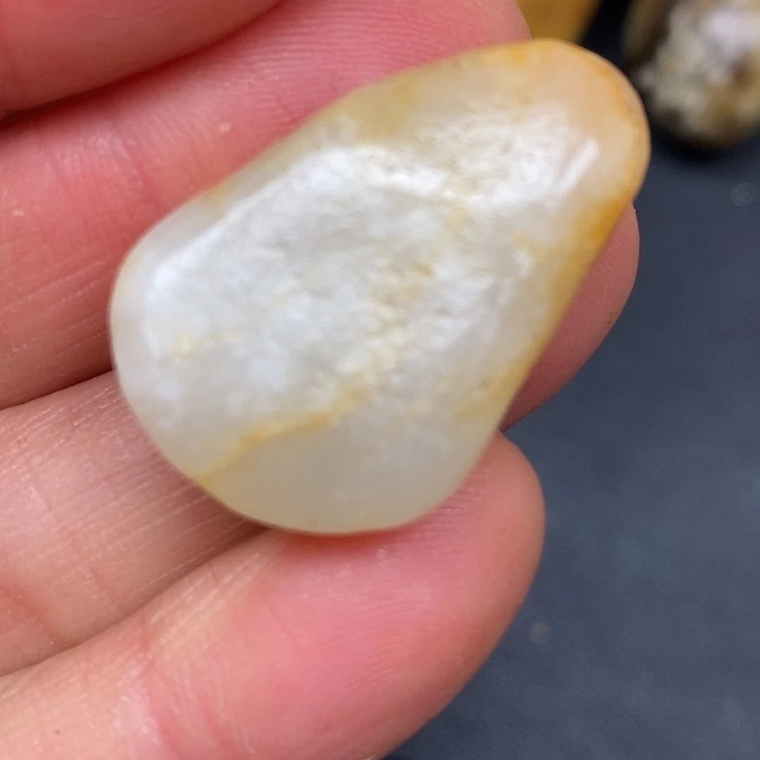 和田玉未镶嵌珠宝奇石