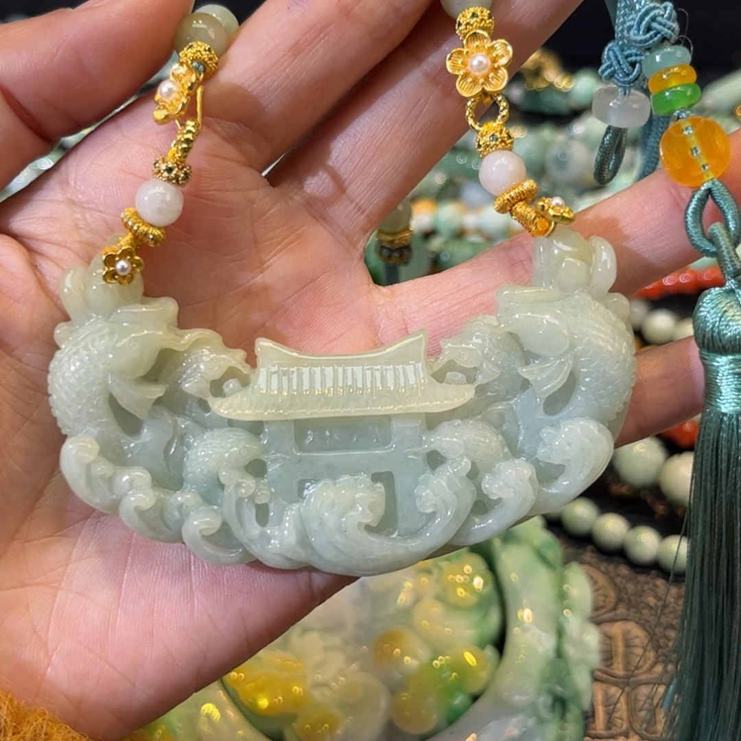 翡翠颈饰未镶嵌待编款