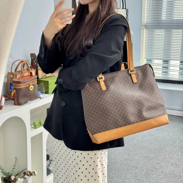 95新 Celine/思琳 A1241老花钢琴托特包轻奢时尚休闲女士