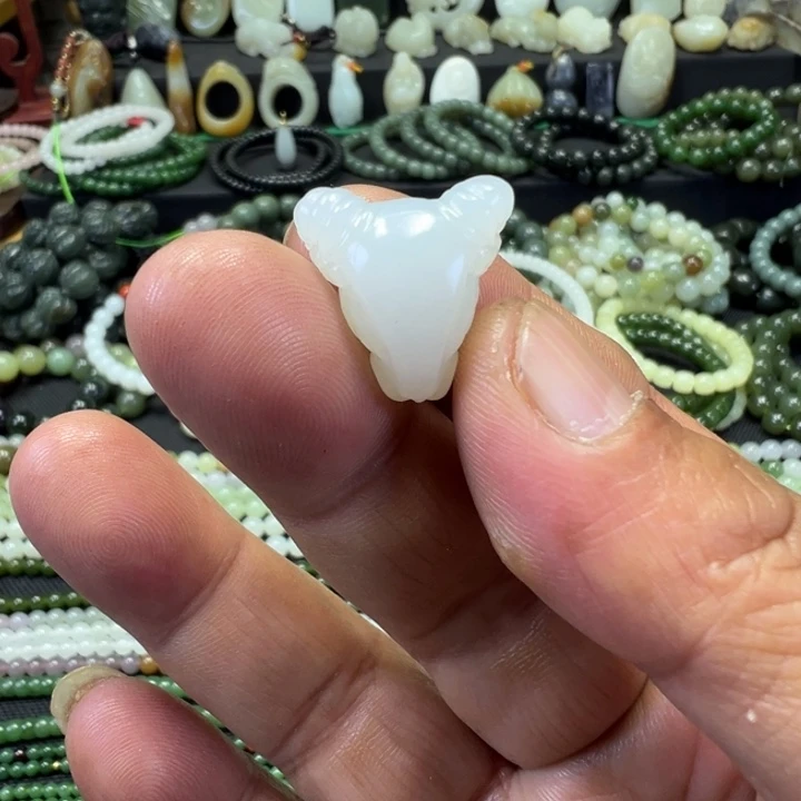 和田玉18K金镶嵌吊坠(不含链)