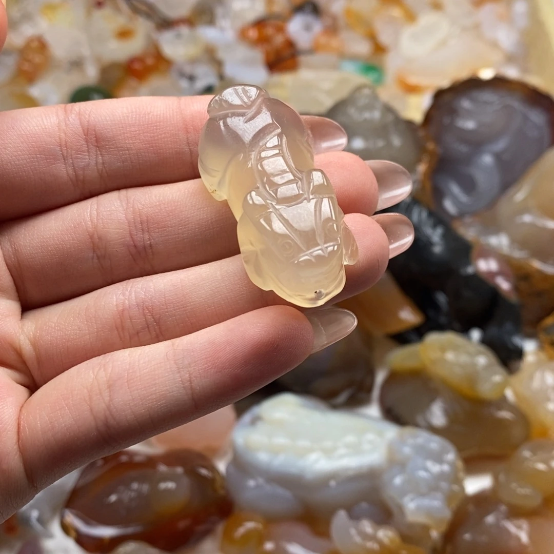 玛瑙/玉髓未镶嵌颈饰