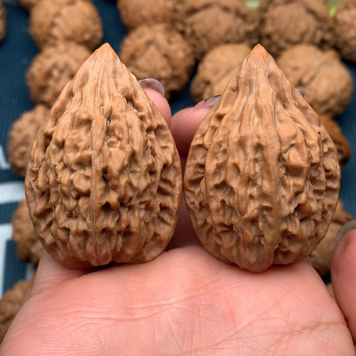 文玩核桃吊坠红缨枪