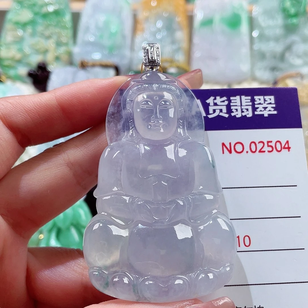 颈饰18K金镶嵌翡翠观音