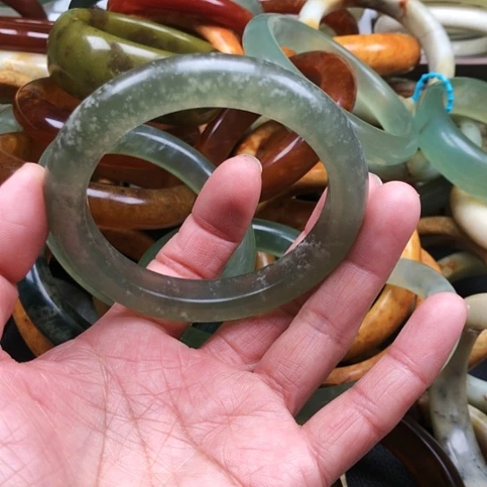 蛇纹石玉手镯未镶嵌J****g