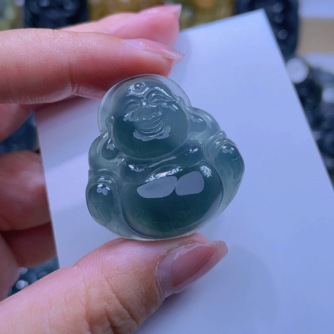 翡翠颈饰未镶嵌荒