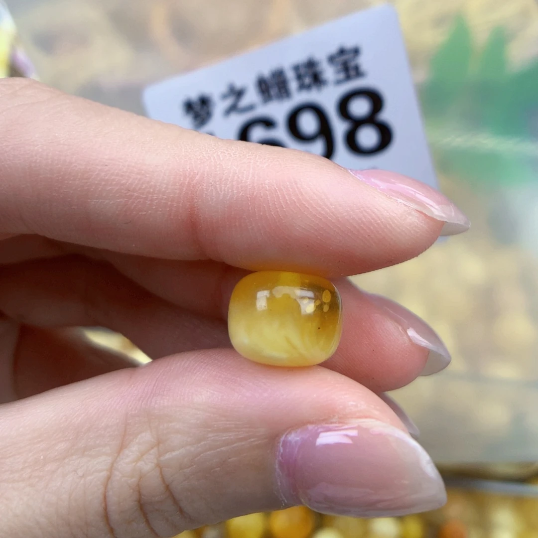 裸石琥珀未镶嵌11