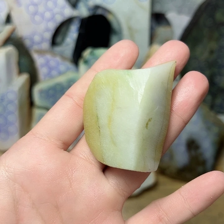 翡翠颈饰未镶嵌空*纯天然缅甸翡翠