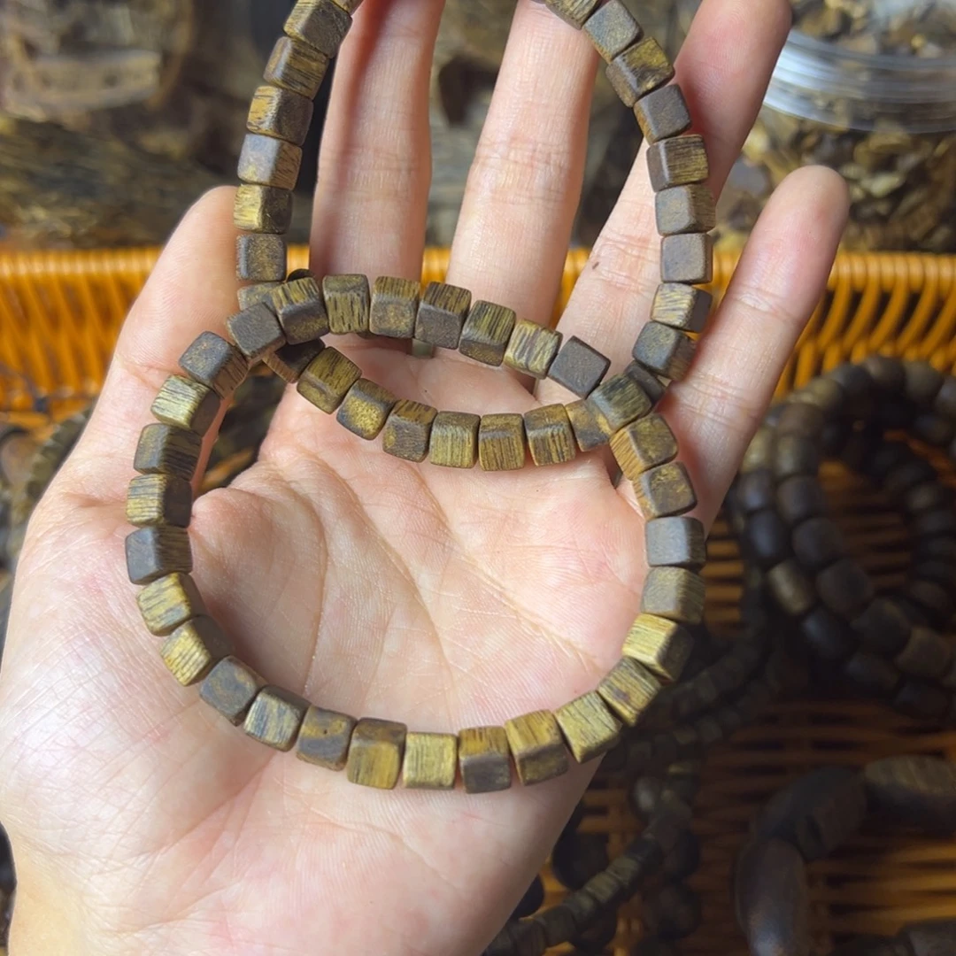 沉香沉香碎屑棋楠沉香碎屑卡6方糖2条