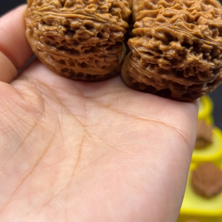 把件文玩核桃红*雨