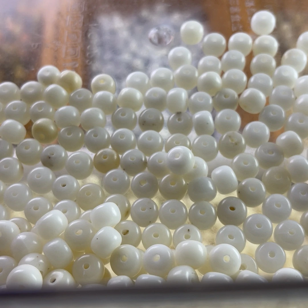 吊坠白玉菩提瑕疵9-7白玉墩230颗