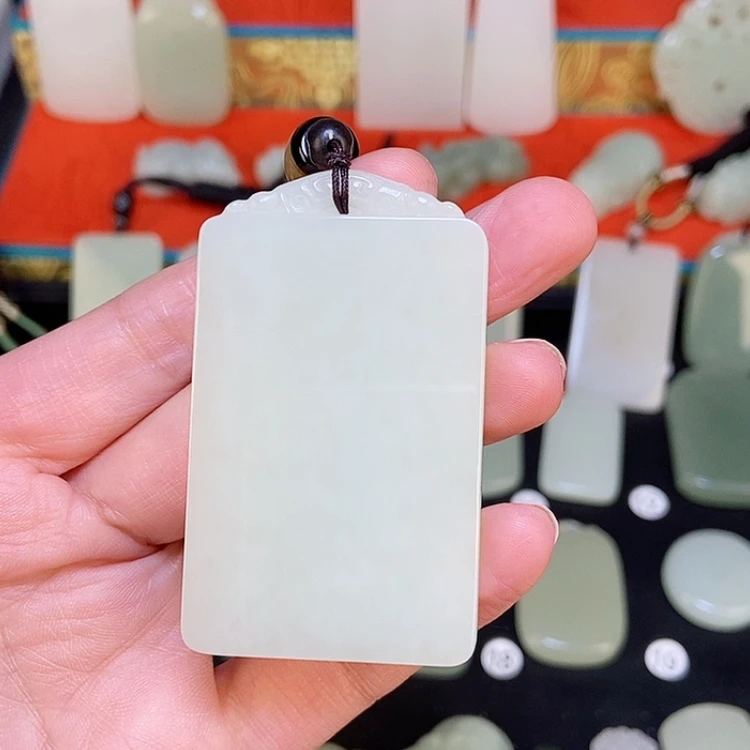 【闪购商品】颈饰未镶嵌和田玉