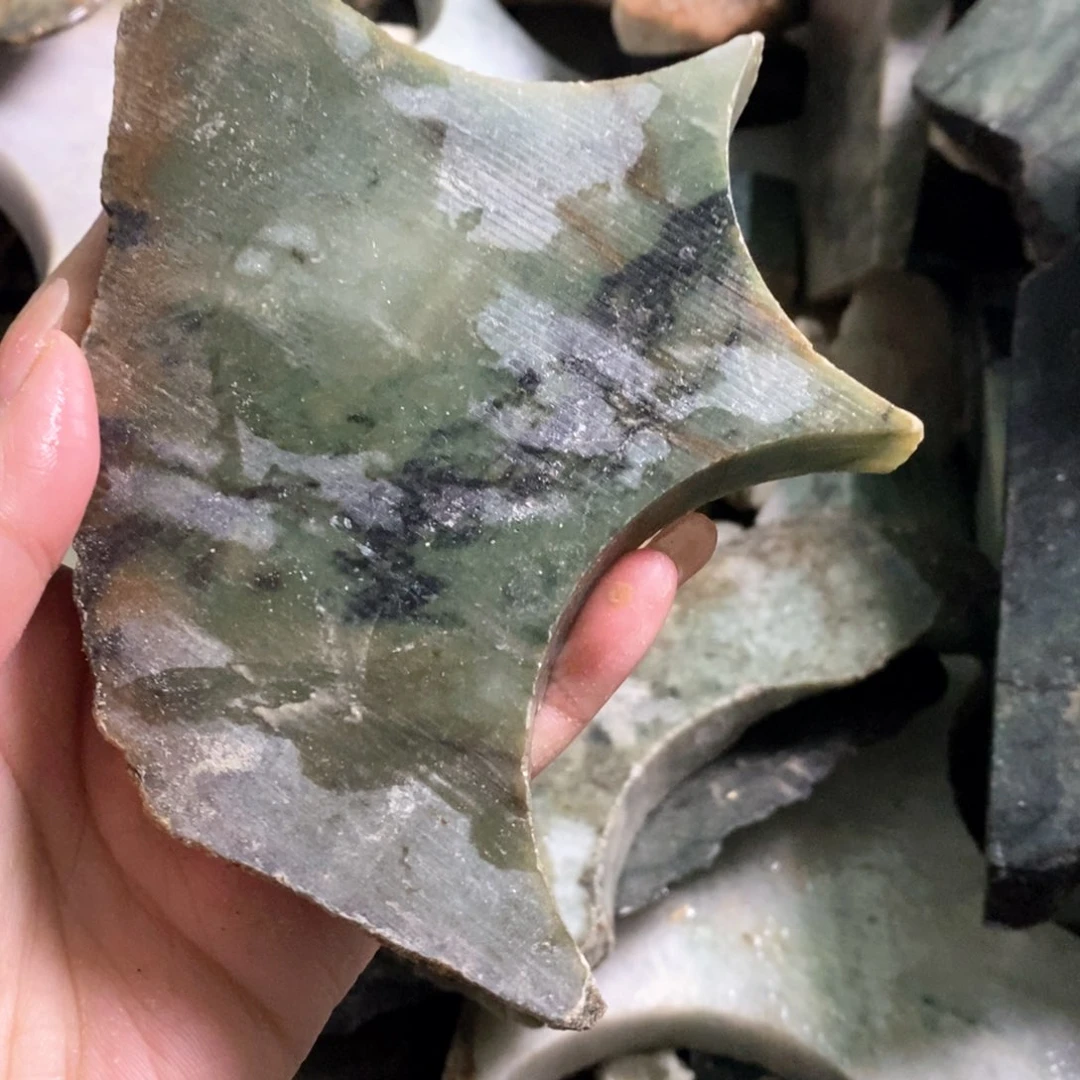 颈饰未镶嵌翡翠天然翡翠