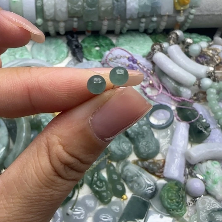 翡翠未镶嵌颈饰耳钉