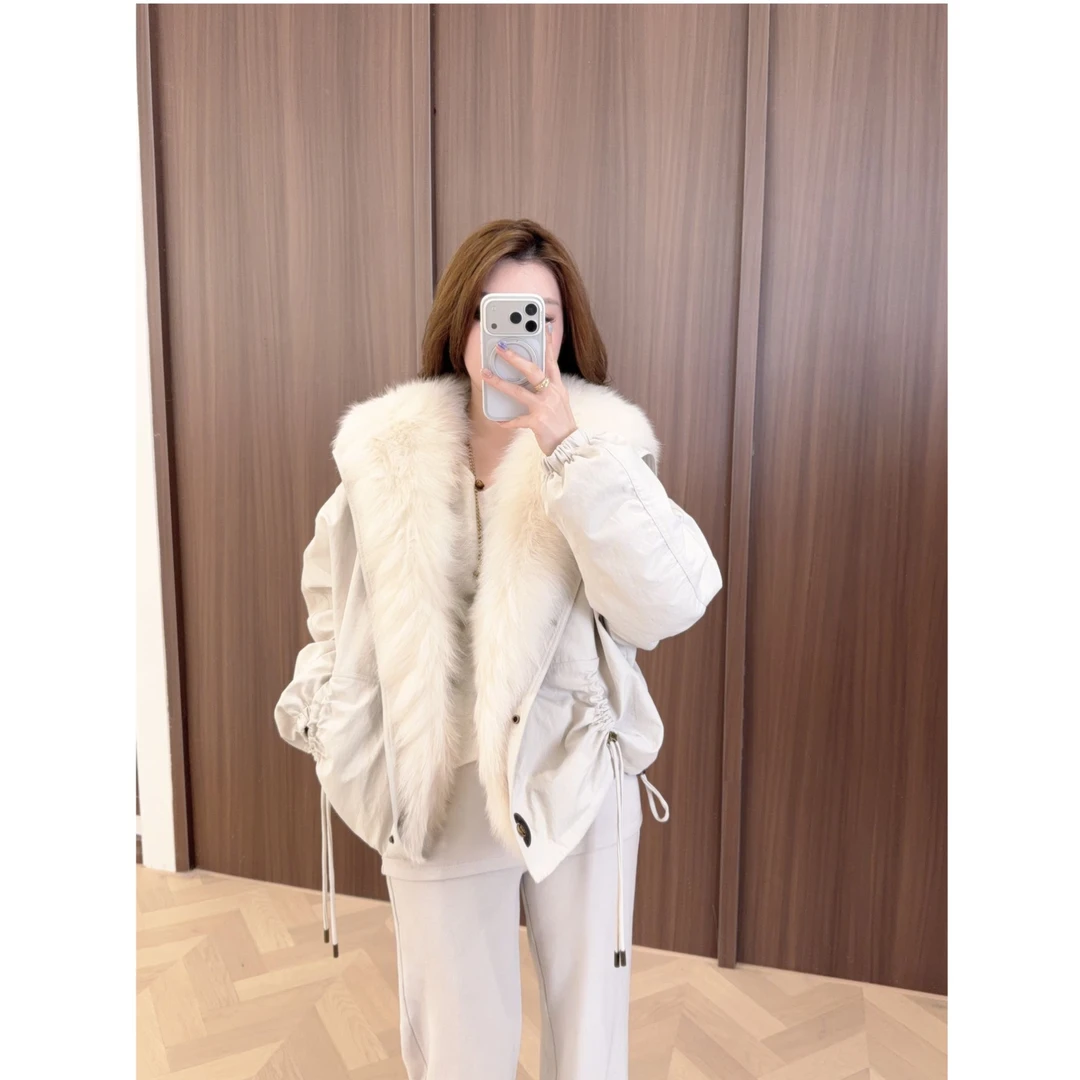 Qixiaoyao 设计师款狐狸毛毛领白鹅绒蝙蝠袖派克服女#YTHNS25503