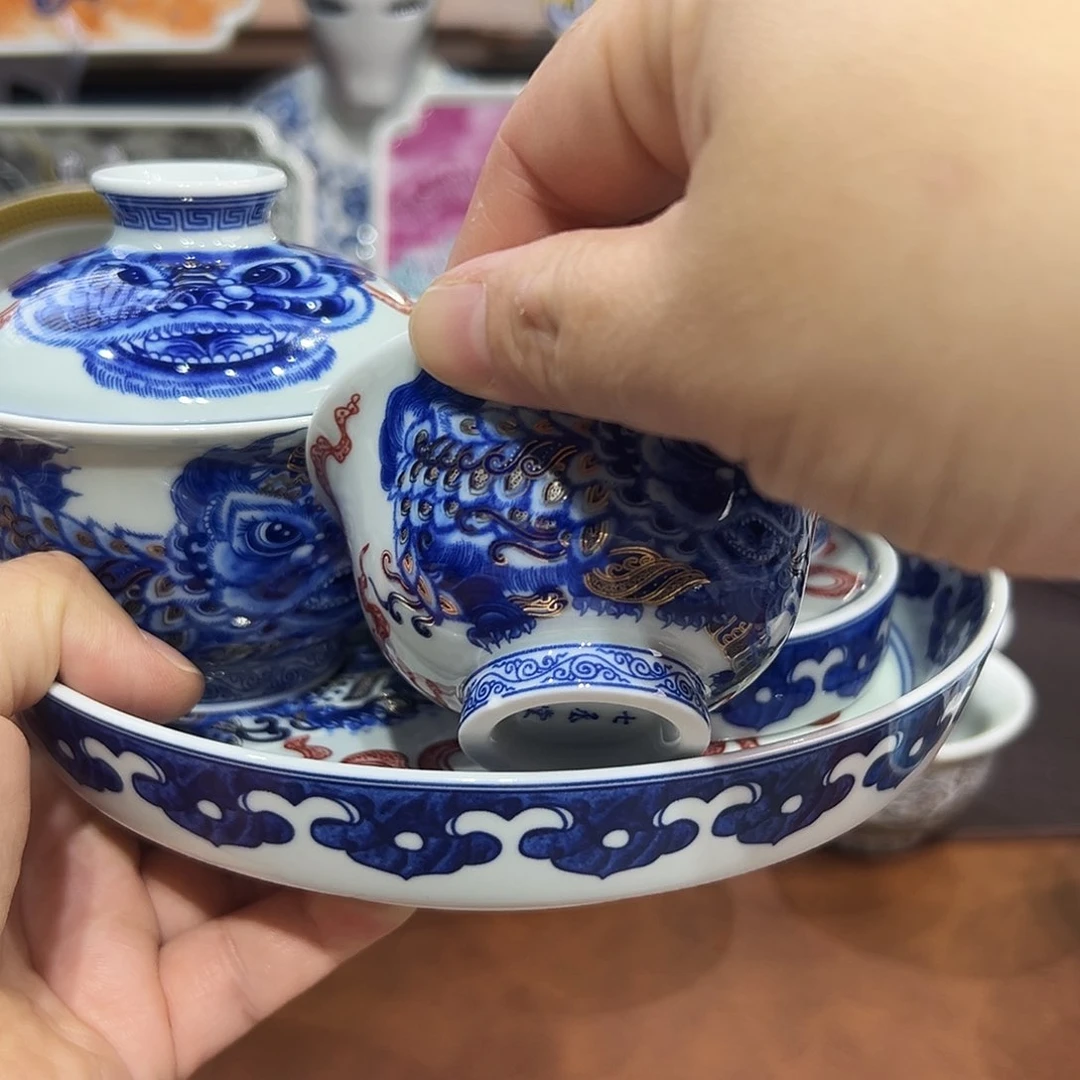 摆件是咯破摸摸摸一摸一样呀
