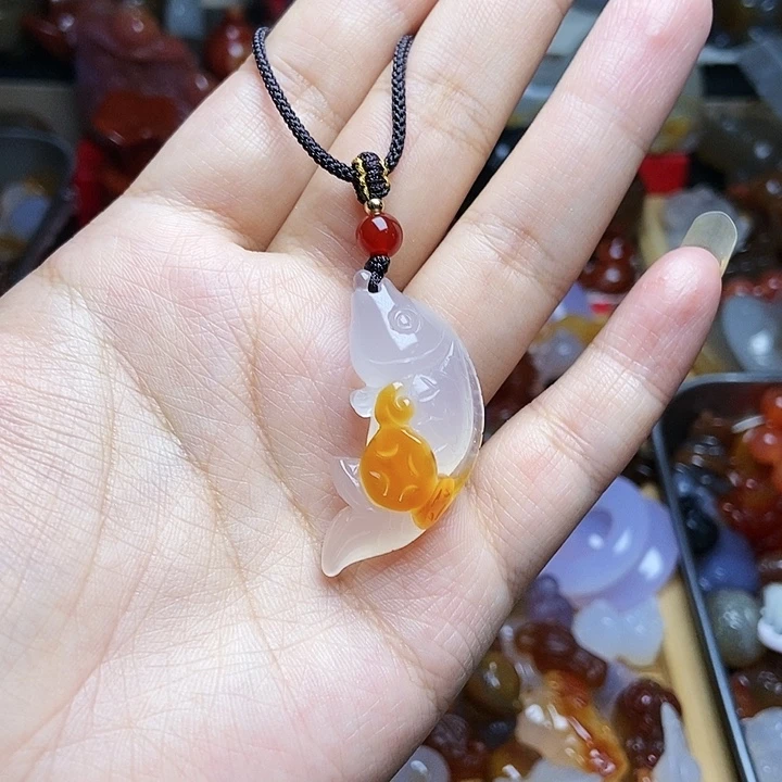 未镶嵌颈饰玛瑙/玉髓