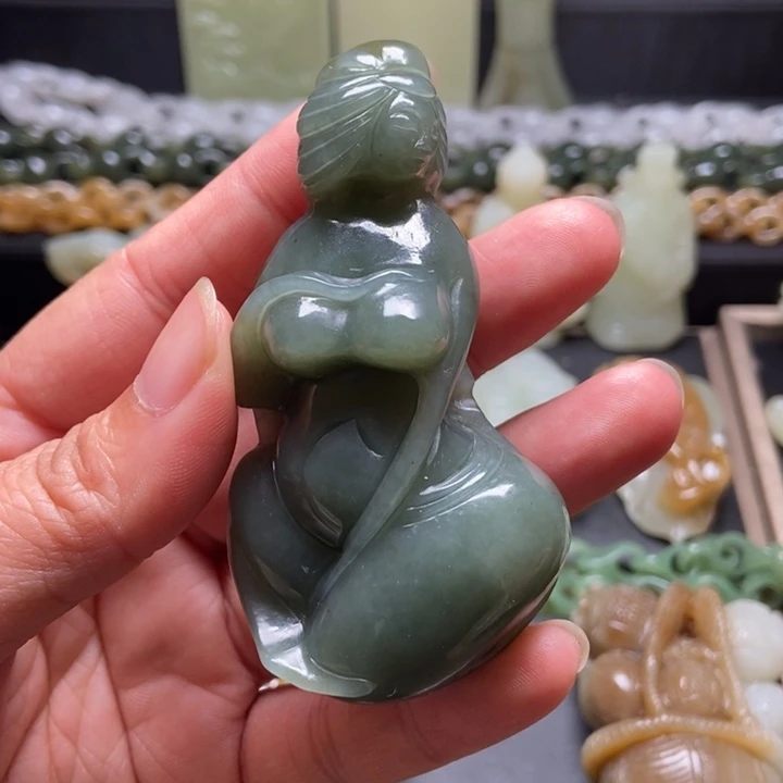 颈饰未镶嵌和田玉