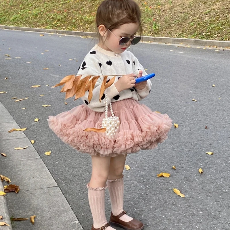 秋冬新款女童公主甜美奶茶色tutu裙韩版童装针织毛衣爱心开衫套装