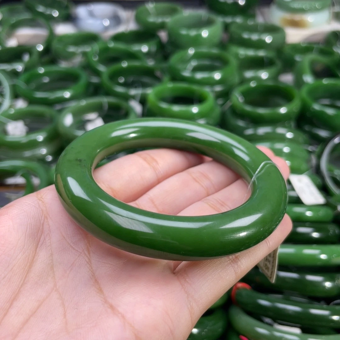 未镶嵌手镯和田玉（碧玉）