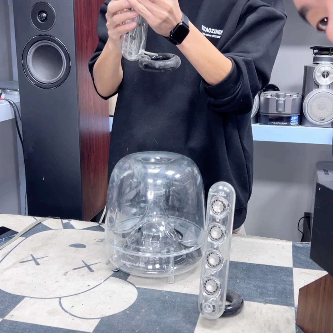 8新哈曼卡顿水晶3二手不包邮