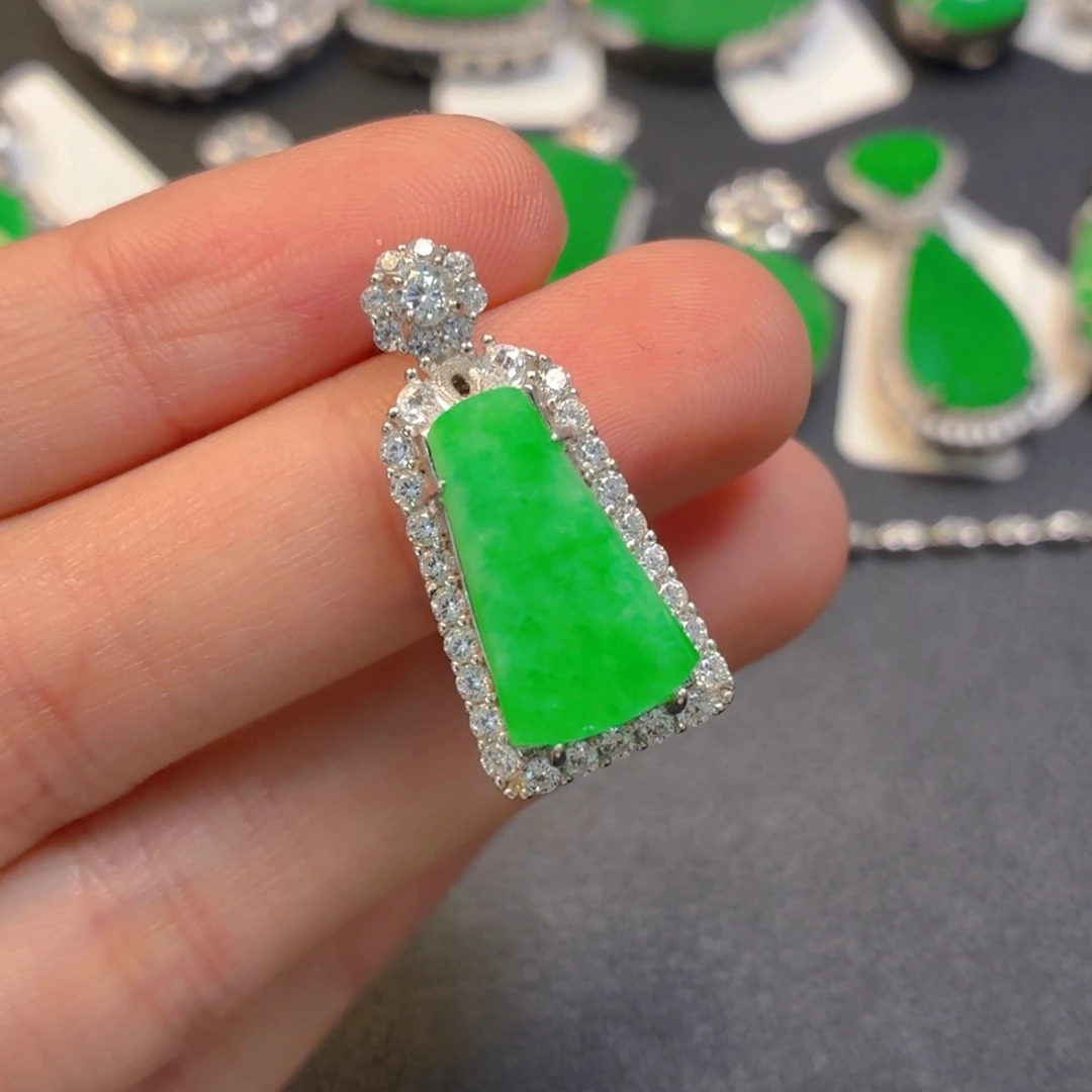 翡翠银S925镶嵌颈饰