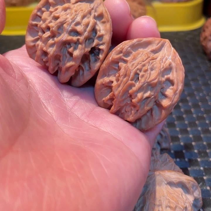 土***雷文玩核桃吊坠盘山三愣核桃