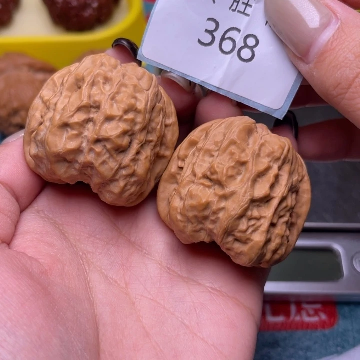 文玩核桃把件蛤蟆头38.368