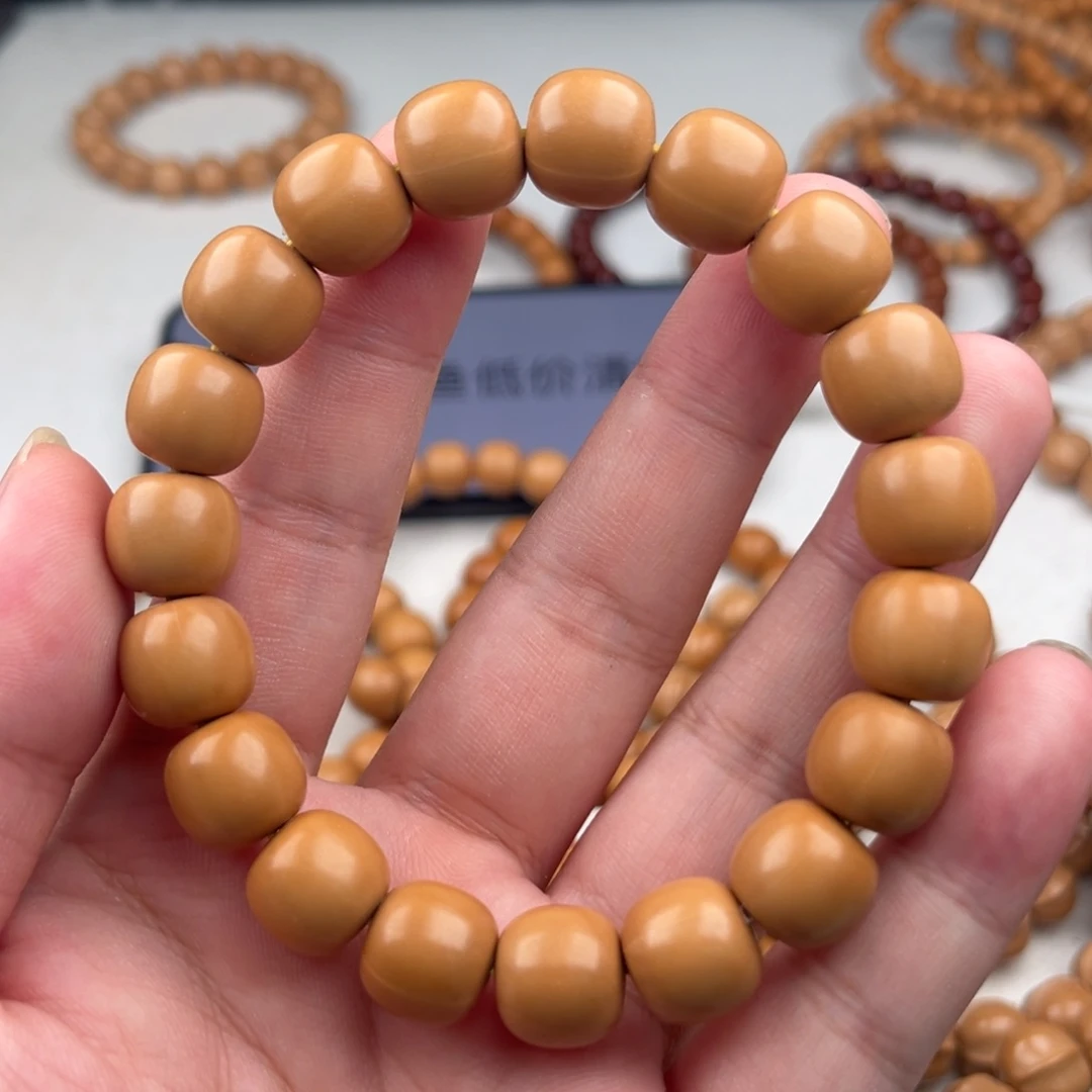 吊坠猴头核桃无暇反油龙岩大老型