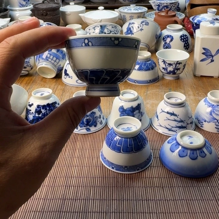 青花瓷器杯子瓷器