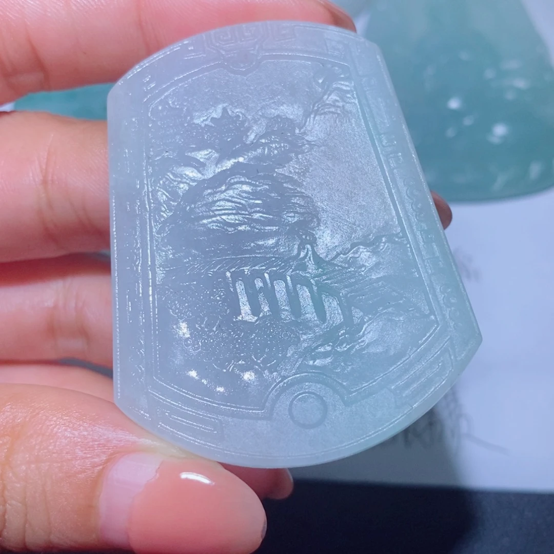 未镶嵌吊坠定制翡翠