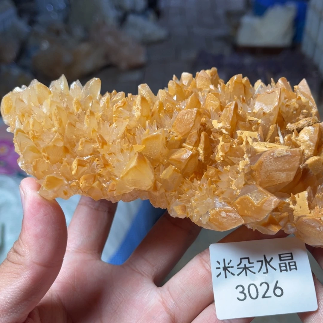 尚***年未镶嵌水晶珠宝半成品