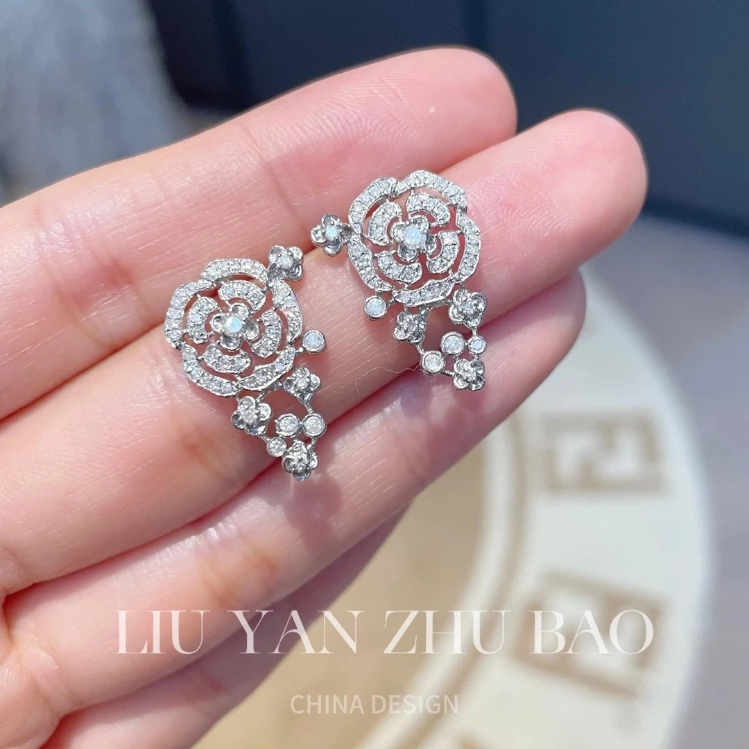 【六言高定】01572山茶花流苏耳钉