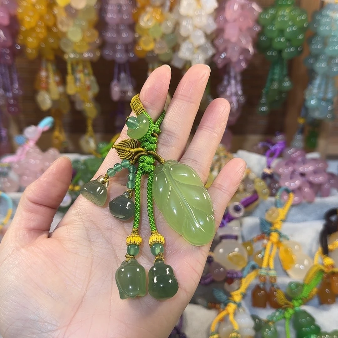 玛瑙/玉髓未镶嵌钥匙挂件