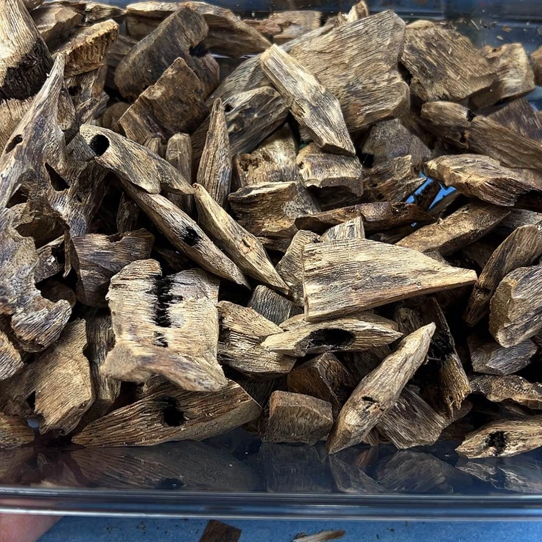 香料绿奇楠陆河块料30克