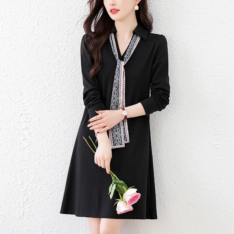 2025大码秋季新款时尚宽松设计师高级感减龄轻奢气质连衣裙