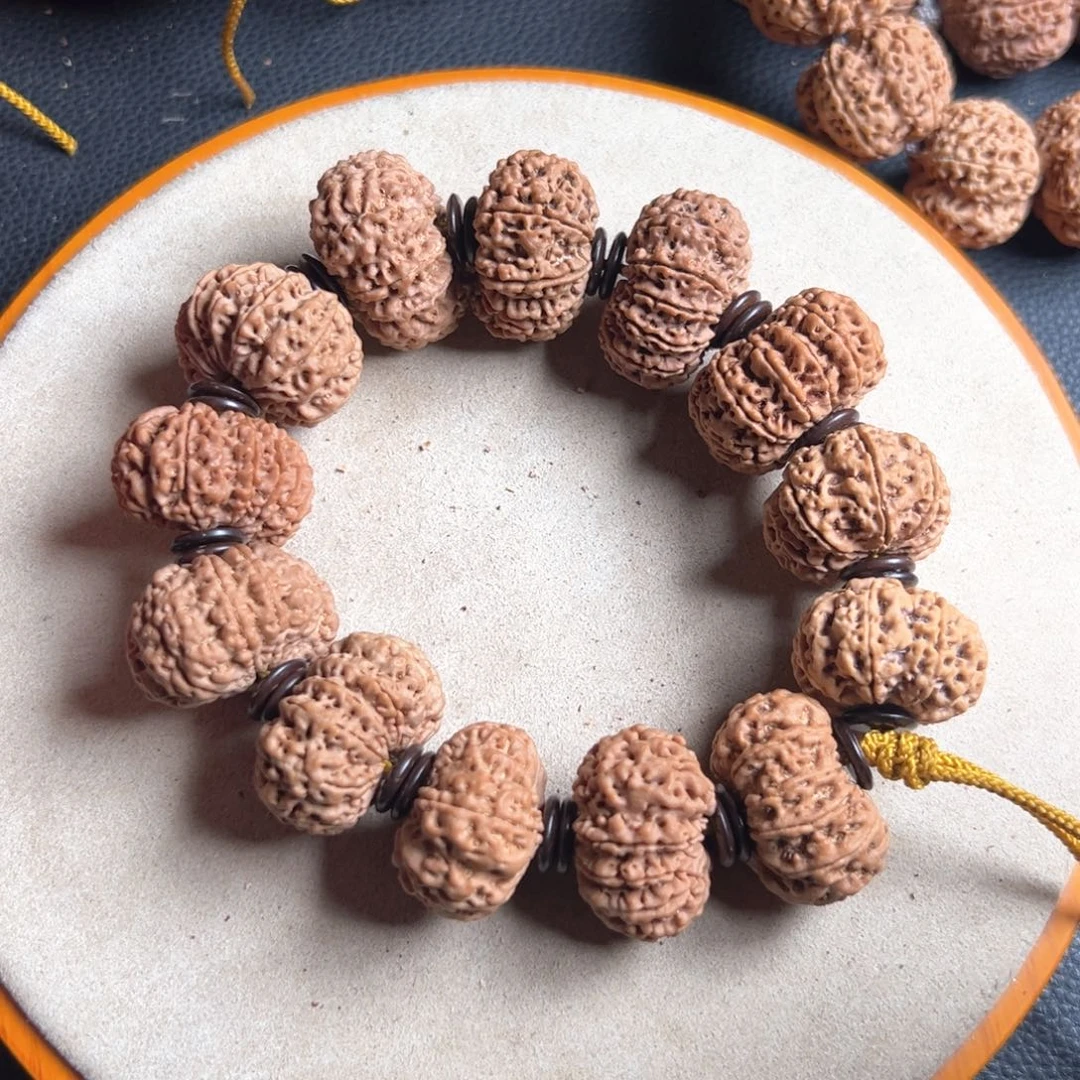 金刚菩提手串多瓣10到12瓣，28.5