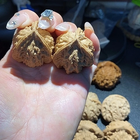 文玩核桃吊坠C****姆三棱34