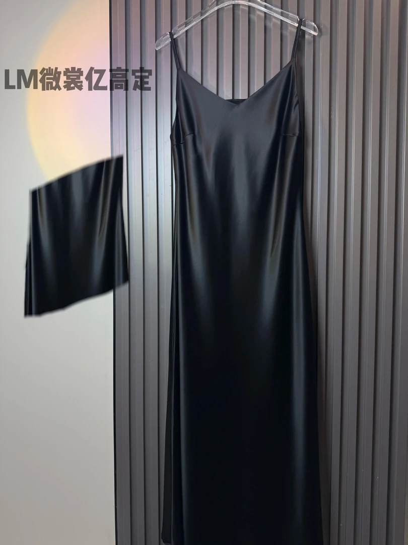 LM微裳亿高定#醋酸吊带裙气质时尚显瘦轻奢