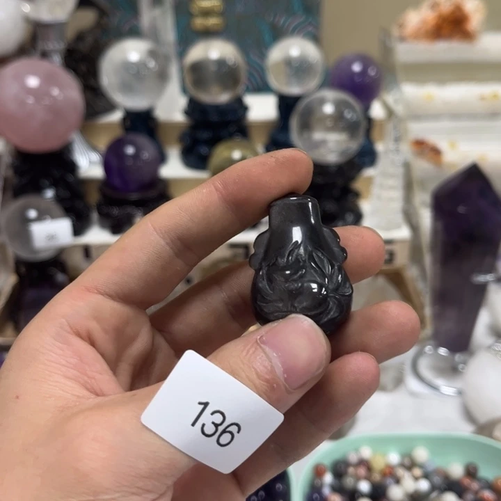 未镶嵌水晶大型摆件（非配饰）