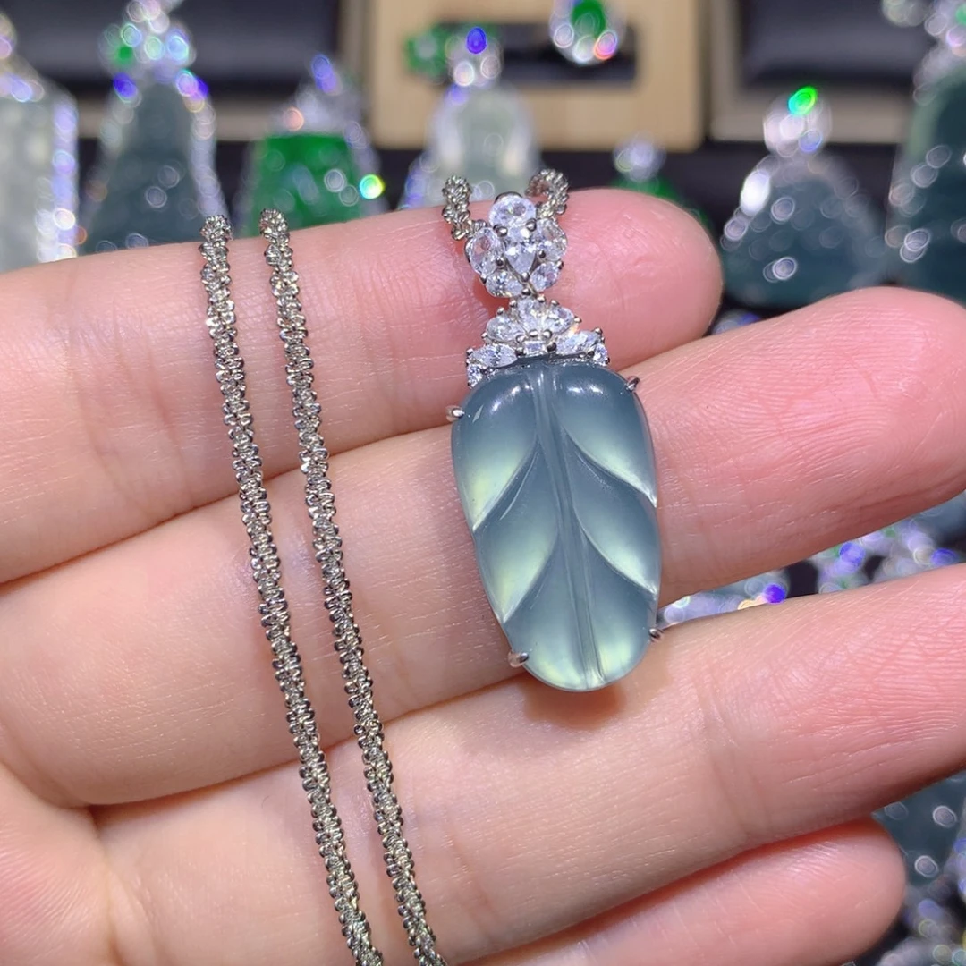 翡翠银S925镶嵌吊坠(赠链)